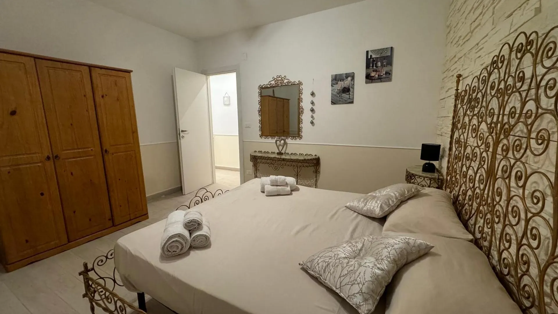 Mondello Telemaco Beach Apartment Palermo